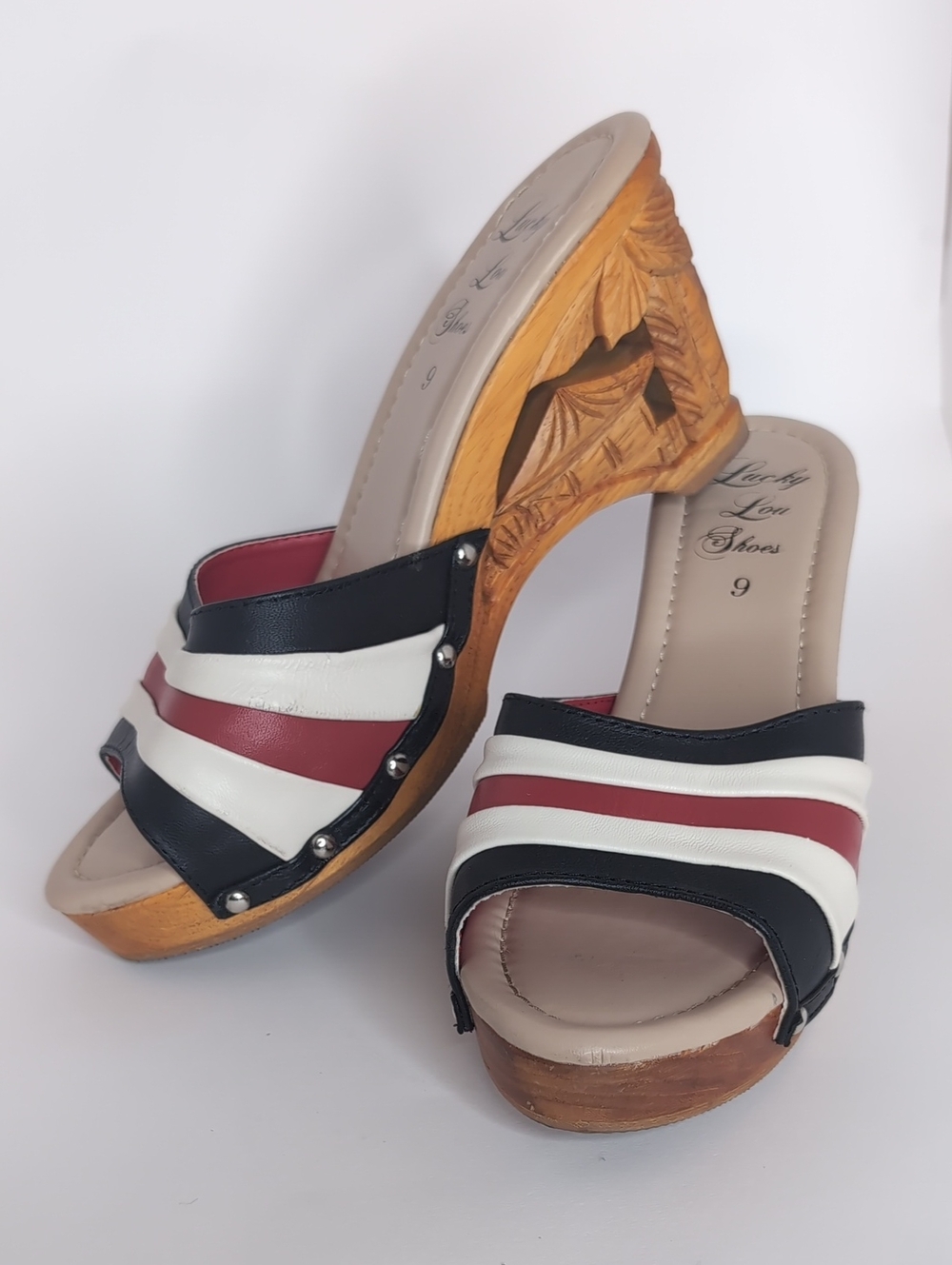 Lucky Lou Souvenir Size 9
